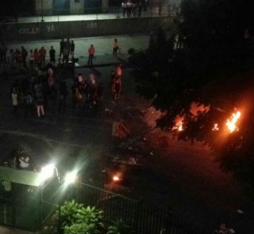 Petare candela: Barricadas, tiros y paso restringido en 5 de Julio y vía Palo Verde #23Jun