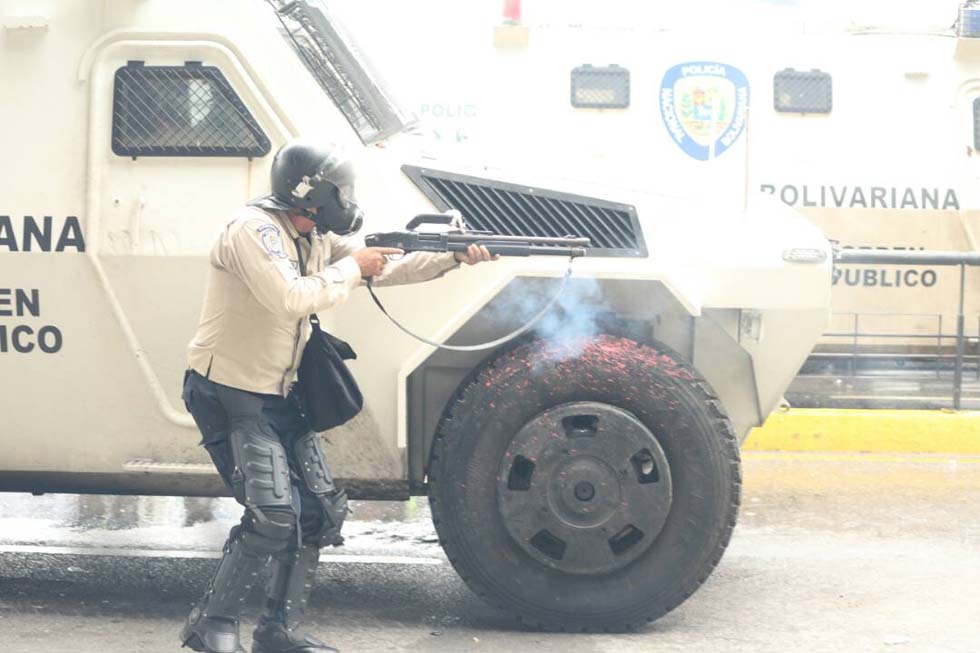 196 heridos dejó brutal represión en Caracas