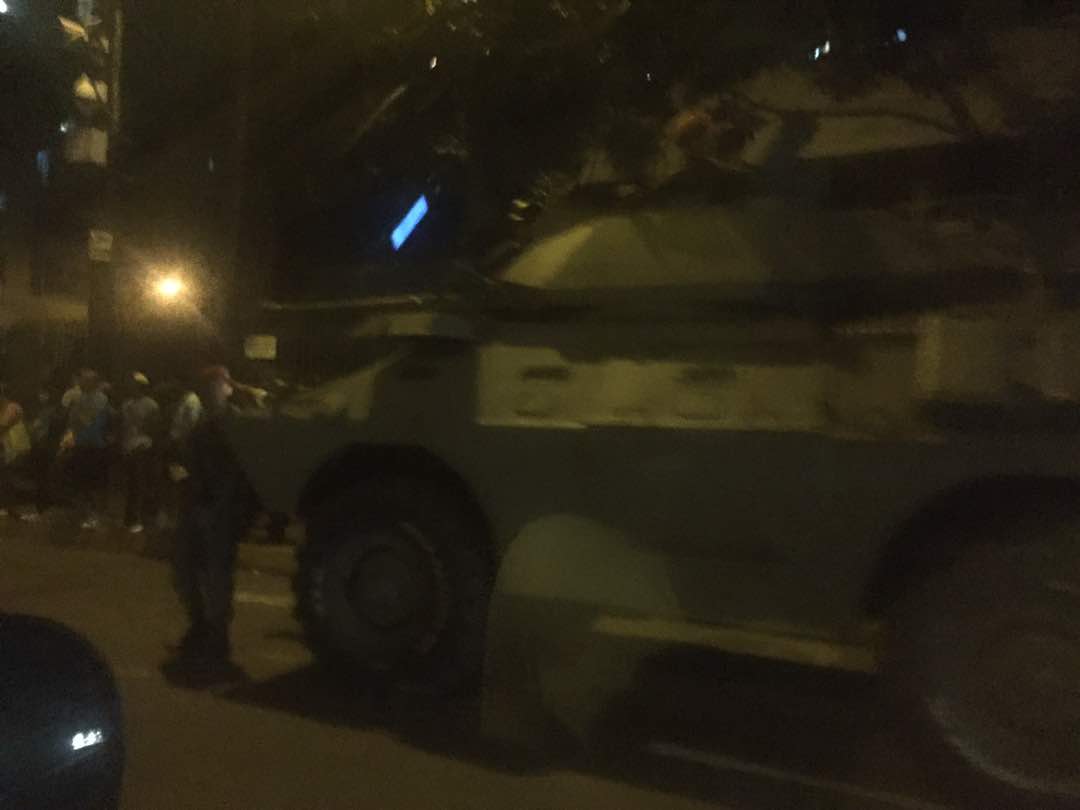 Reportan presencia de tanques militares en varias zonas de Caracas