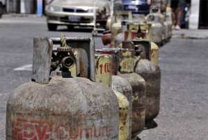 Denuncian que en Barquisimeto sólo distribuyen gas a quien tenga Carnet de la Patria