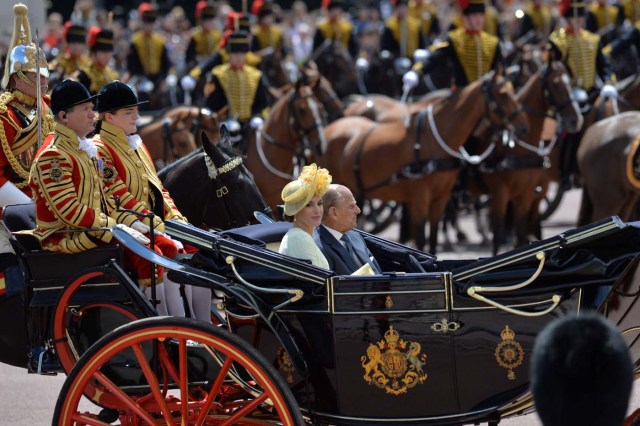Britain's Prince Philip rides in a carriage with Spain's Queen Letizia, following a ceremonial welcome on Horse Guards Parade, in central London, Britain July 12, 2017. Spain's King Felipe of Spain and Queen Letizia are on a state visit to Britain. Sgt Rupert Frere/MOD Crown copyright 2017 Handout via REUTERS - FOR EDITORIAL USE ONLY. NO RESALES. NO ARCHIVES. THIS IMAGE HAS BEEN SUPPLIED BY A THIRD PARTY