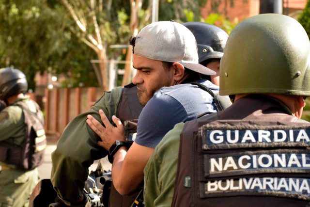 La Guardia Nacional agrede y detiene a periodistas zulianos