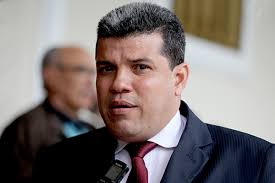 Diputado Luis Parra: El pueblo es el único que puede decidir el destino de Venezuela
