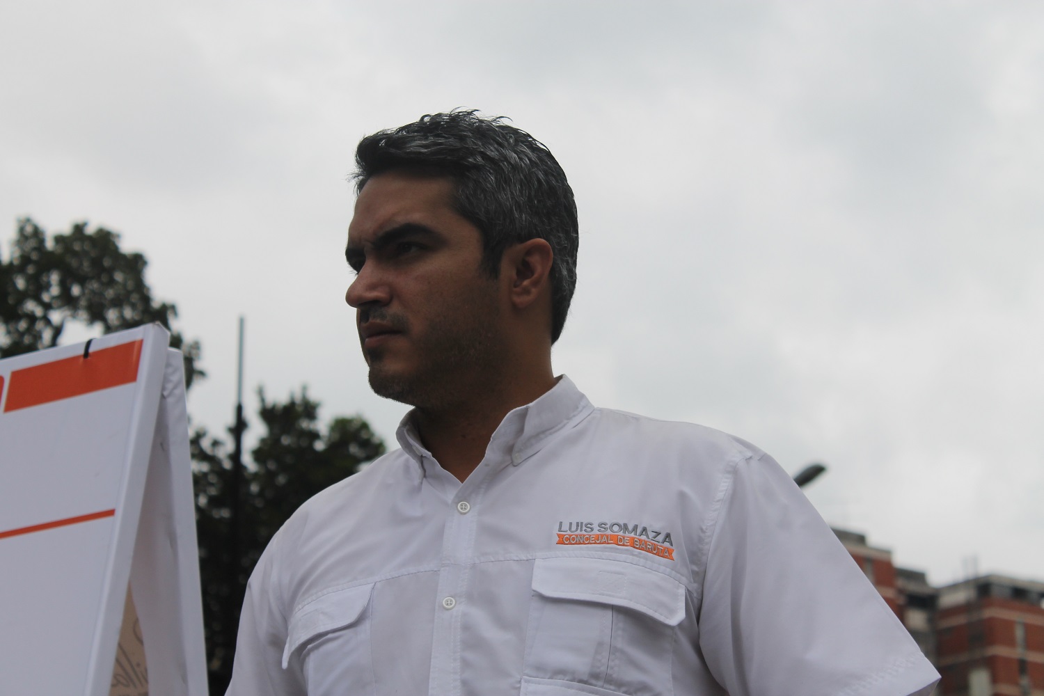 Concejal Luis Somaza desde residencia de Roberto Marrero: Maduro es un violador de DDHH (Videos)