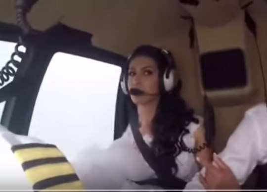 Novia muere en accidente de helícoptero: Su prometido se enteró mientras la esperaba en el altar (video)