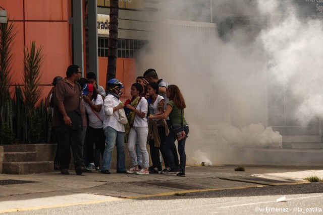 Las crudas imágenes de la represión en El Rosal. Foto: Will Jiménez / LaPatilla.com