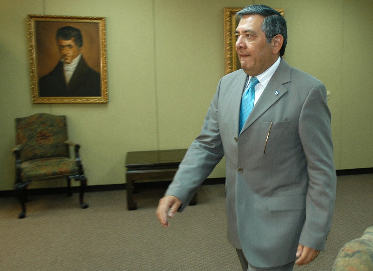 Embajador hondureño en OEA pide diálogo para solucionar crisis en Venezuela