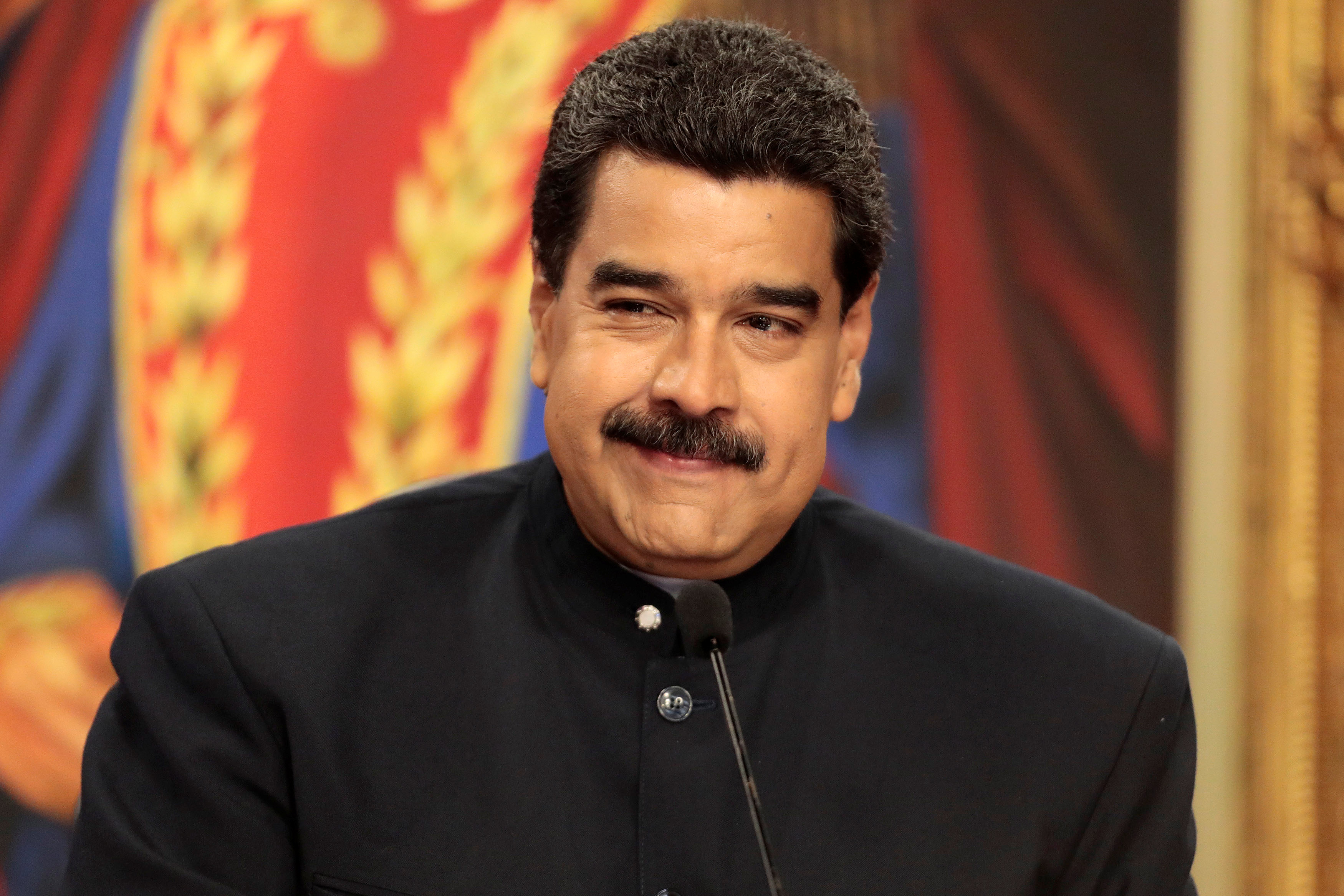 Un Maduro muy “agradecido” ironiza tras expulsión de sus diplomáticos en Brasil y Canadá