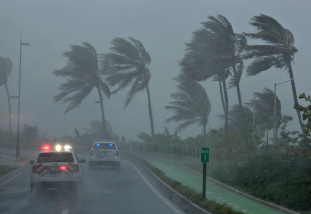 Foto: Irma golpea el Caribe y Puerto Rico se prepara para un huracán catastrófico / Reuters 