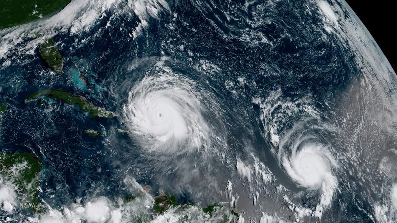 El huracán José ya es categoría 3 con vientos de 195 km/h