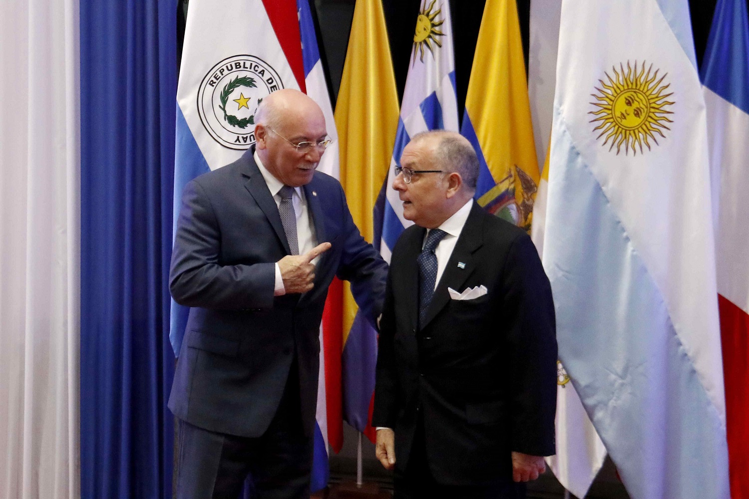 Paraguay y Argentina hacen llamado para restauración democrática en Venezuela