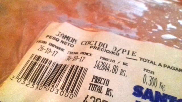 Hace dos meses, estima, el kilo de jamón rondaba los 80 mil bolívares, de modo que el alza es de 78%