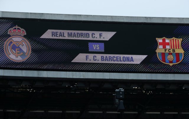 Soccer Football - La Liga Santander - Real Madrid vs FC Barcelona - Santiago Bernabeu, Madrid, Spain - December 23, 2017 General view before the match REUTERS/Sergio Perez