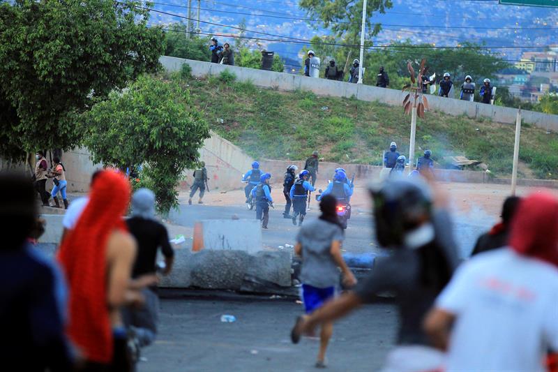 Al menos siete muertos y más de 20 heridos dejan protestas en Honduras