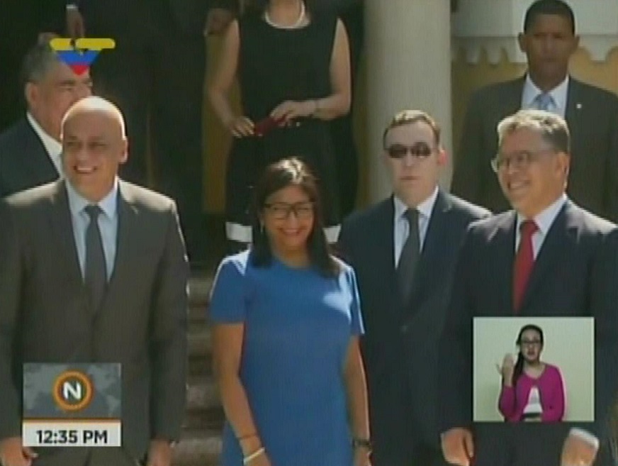 Representantes del gobierno bolivariano llegaron a Dominicana para negociación