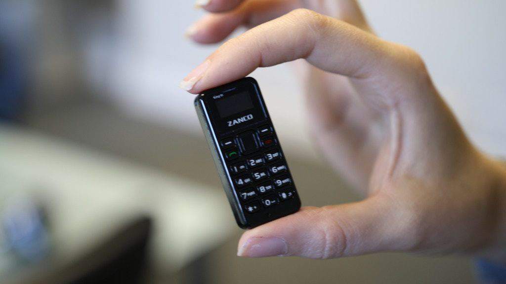 Este es el celular más pequeño del mundo (fotos)