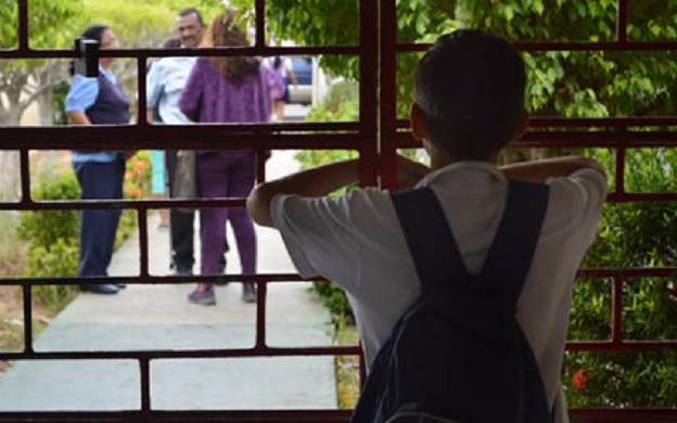 Los alumnos faltan por la falta de alimentos en las escuelas