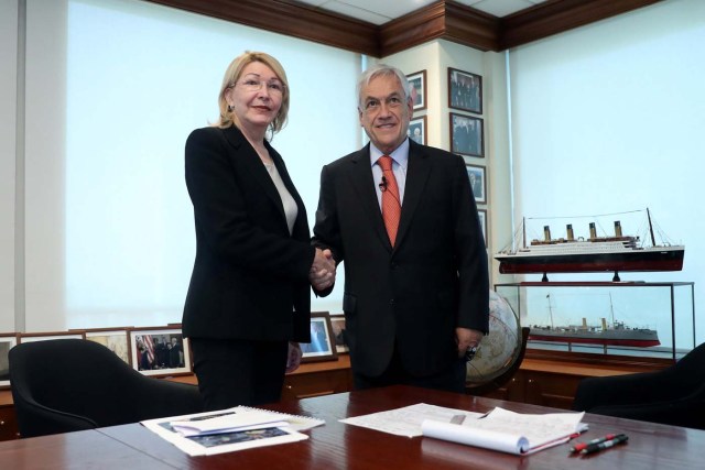 Chile's president-elect Sebastian Pinera shakes hands with Venezuela's former chief prosecutor Luisa Ortega Diaz during a meeting in Santiago, Chile January 8, 2018. REUTERS/Stringer NO RESALES. NO ARCHIVES