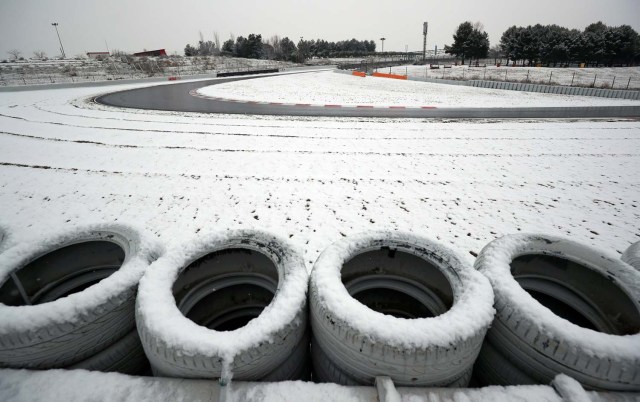 F1 Formula One - Formula One Test Session - Circuit de Barcelona-Catalunya, Montmelo, Spain - February 28, 2018 General view of snow around the track before testing REUTERS/Albert Gea