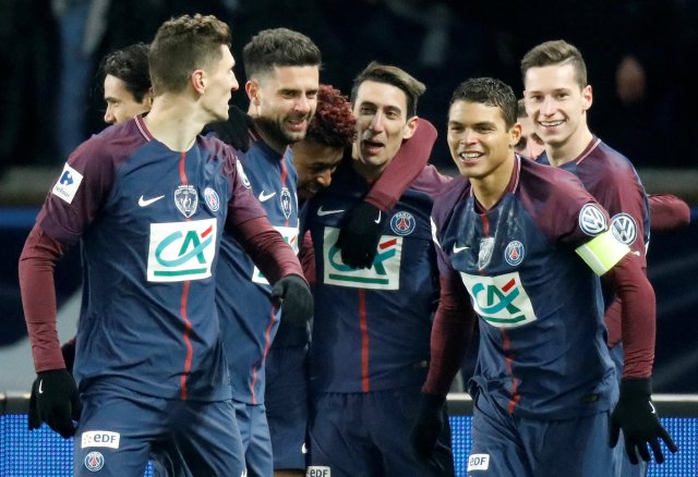 Soccer Football - Coupe de France Quarter Final - Paris St Germain vs Olympique de Marseille - Parc des Princes, Paris, France - February 28, 2018   Paris Saint-Germain's Angel Di Maria celebrates scoring their second goal with team mates               REUTERS/Charles Platiau