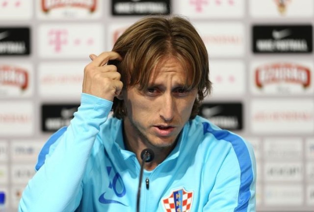 Imagen de archivo del mediocampista del Real Madrid y la selección de Croacia Luka Modric en una rueda de prensa en Zagreb, nov 8, 2017. REUTERS/Antonio Bronic