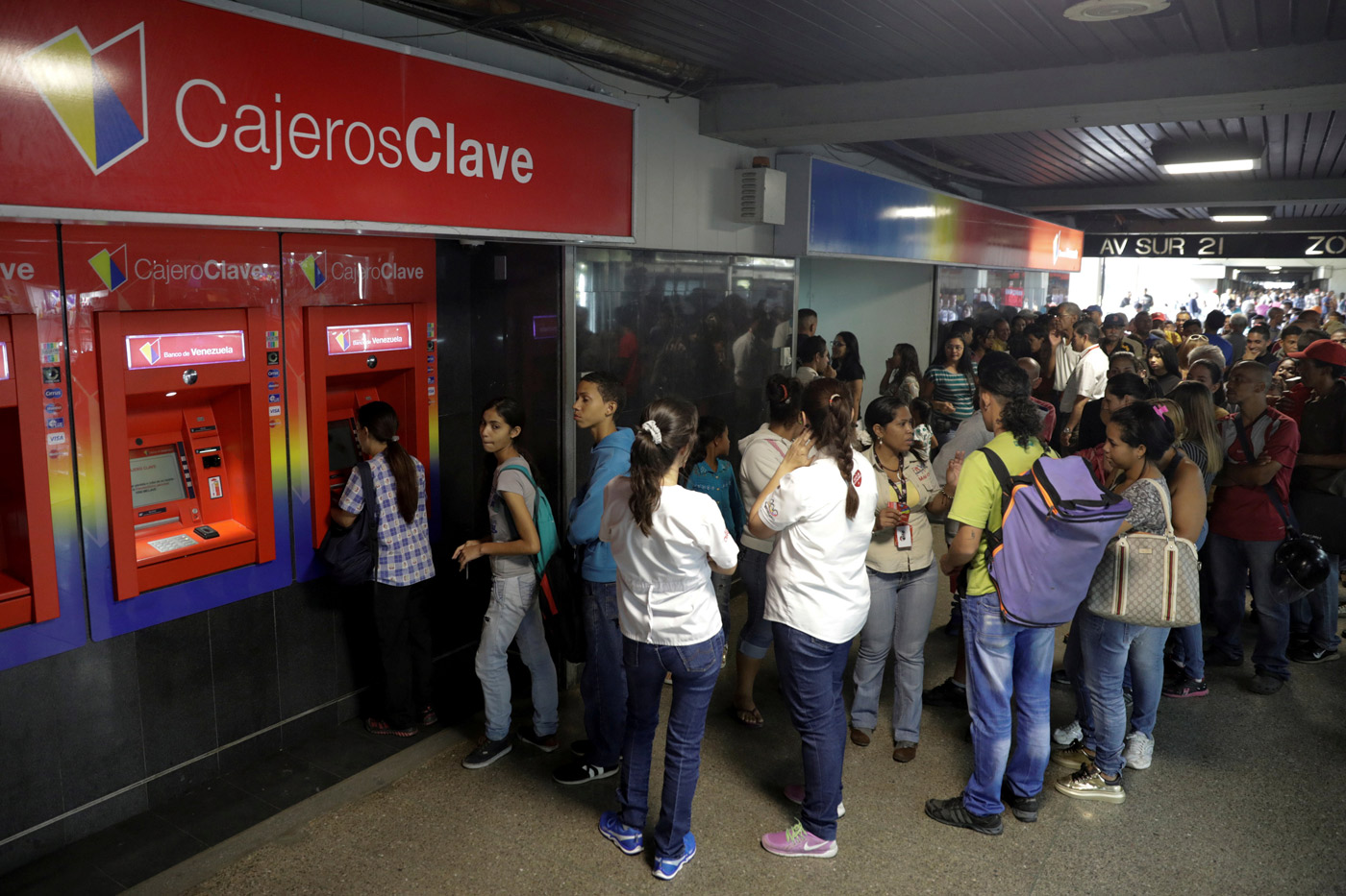 Venezuela sin efectivo y los cajeros automáticos caen a mínimos de 7 años