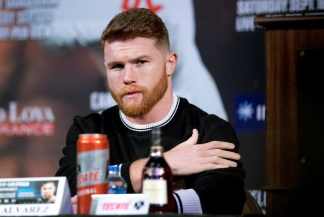 Imagen de archivo. El boxeador mexicano Canelo Álvarez, durante una rueda de prensa en Las Vegas, Estados Unidos. 13 de septiembre de 2017. REUTERS/Las Vegas Sun/Steve Marcus