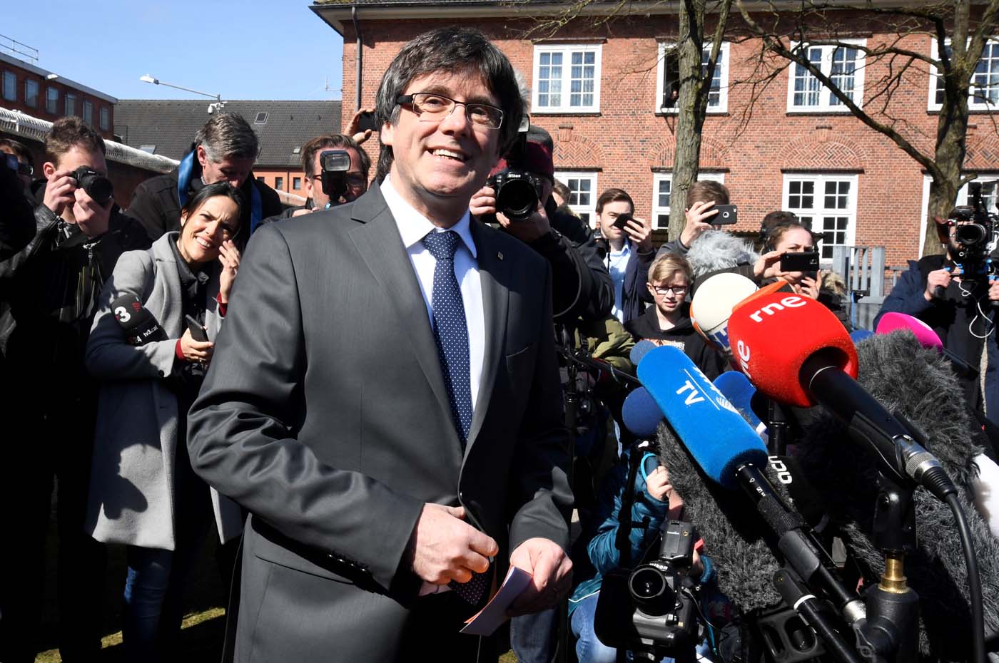 Puigdemont viaja a Suiza para participar en una fiesta popular regional