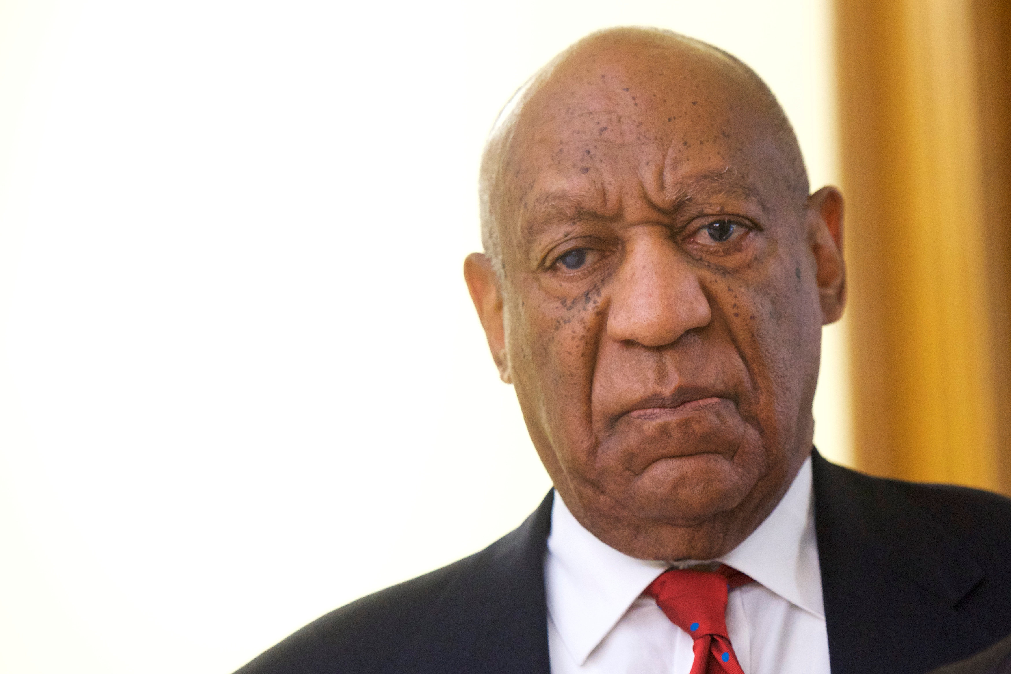 Jurado declara al actor Bill Cosby culpable de agresión sexual