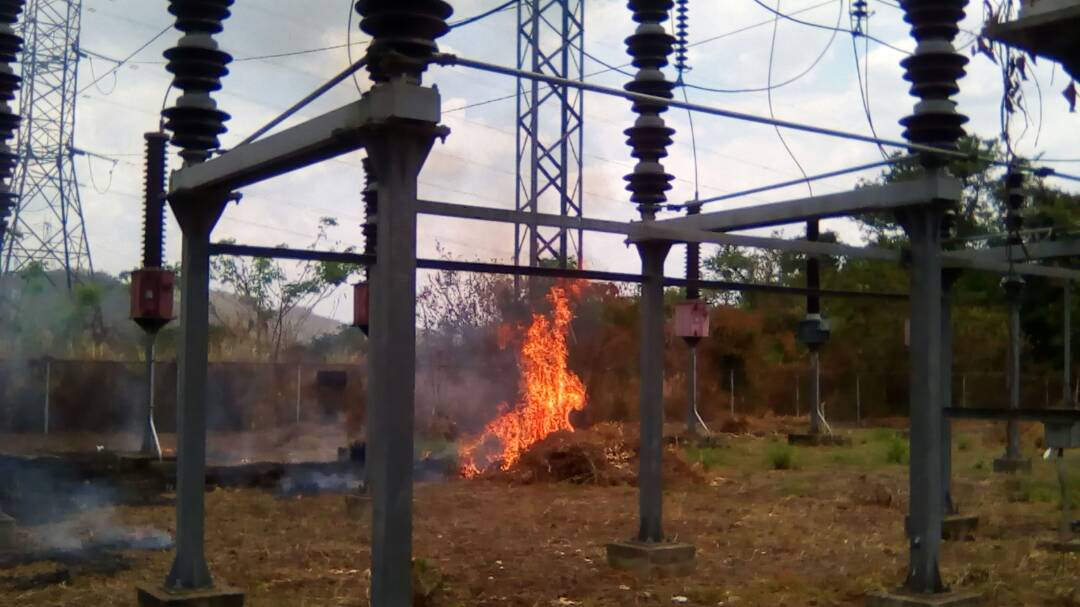 Motta Domínguez achaca falta de agua en Caracas a incendio en subestación