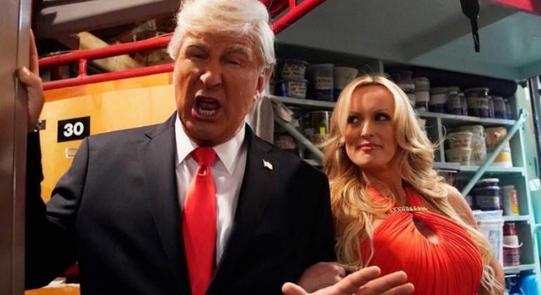 ¿Quién es Stormy Daniels, la actriz porno que tiene en problemas a Donald Trump?