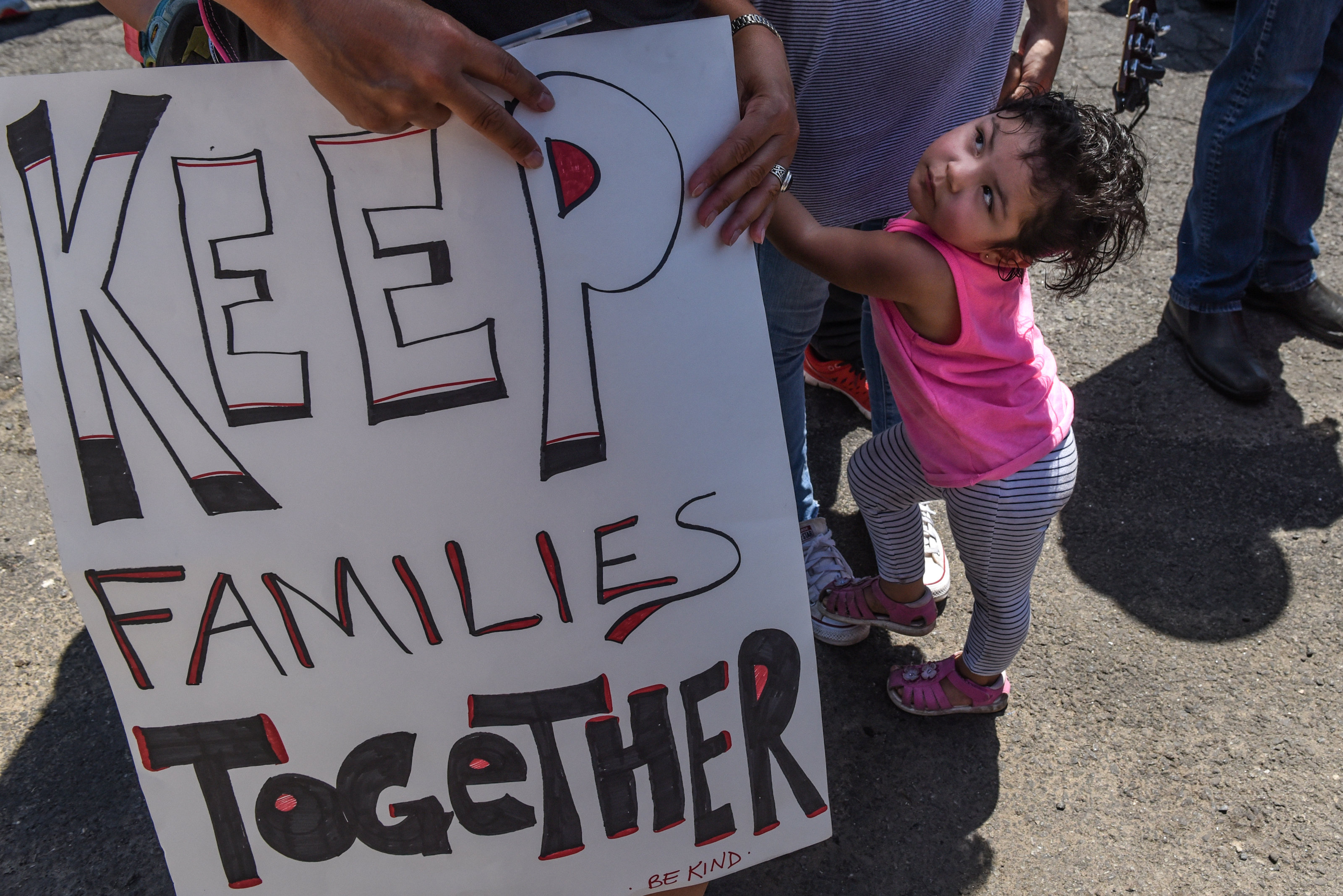 HRW urge a proteger de la deportación a indocumentados que denuncian delitos