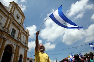 La calma retorna a Nicaragua pese al eco de cientos de balas asesinas