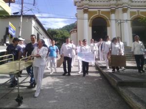 Enfermeros de Mérida continúan en paro #27Jun (Fotos)