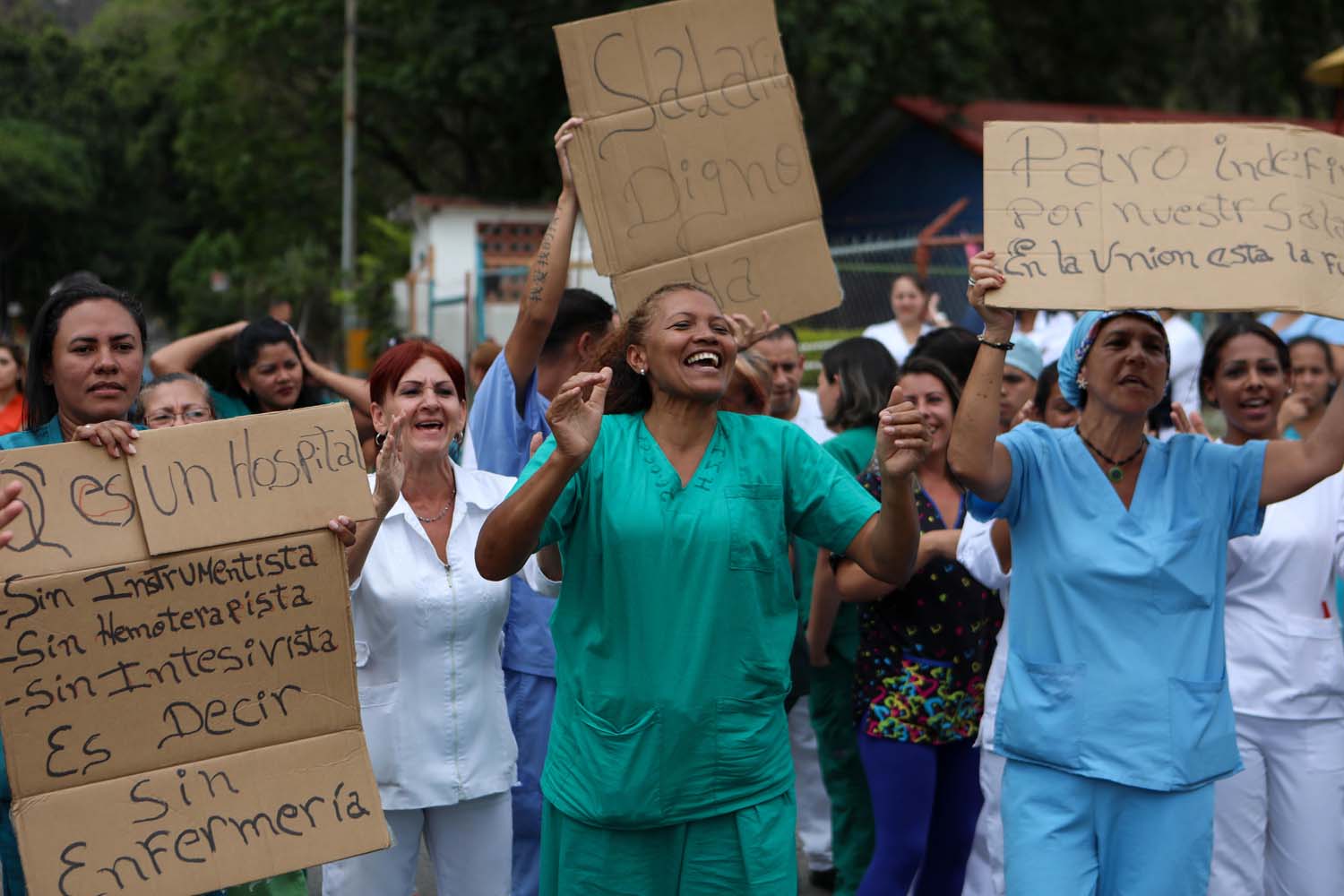 Médicos de Caracas se suman al paro de enfermeros