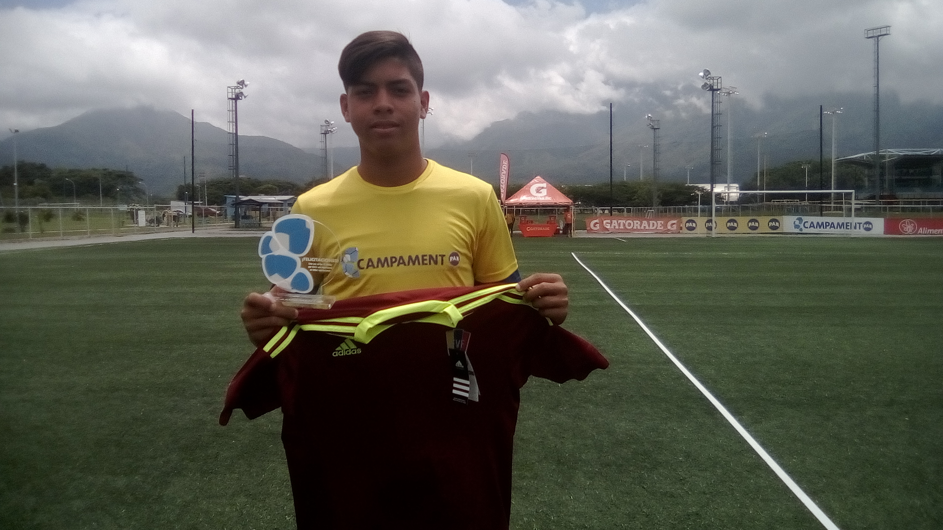 Millonarios FC, la oportunidad de un niño venezolano para escapar de la mina