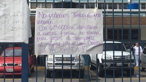 Protesta de médicos y enfermeros en el Hospital Pérez Carreño #25Jun (fotos)