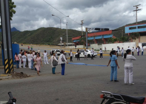 En Carabobo, los enfermeros también manifestaron este lunes #25Jun (fotos)
