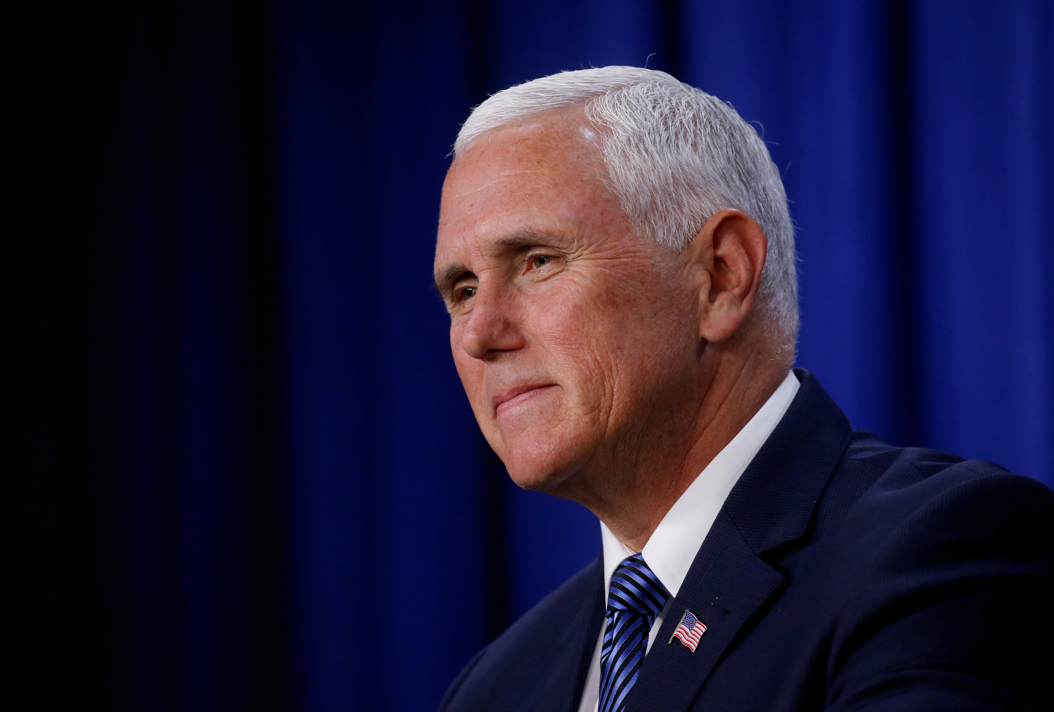 Pence reitera a Guaidó el apoyo de Estados Unidos