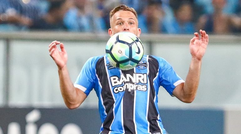 El centrocampista Arthur Melo es nuevo jugador del Barcelona