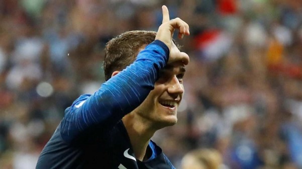 Griezmann, el niño que pedía autógrafos a los campeones de 1998 es hoy el mejor jugador de la final (Video)