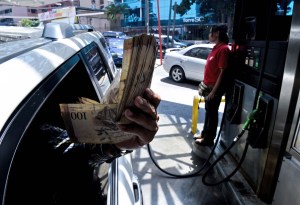 A 15 Soberanos el litro de 95… habría revelado un soldadito en el Táchira