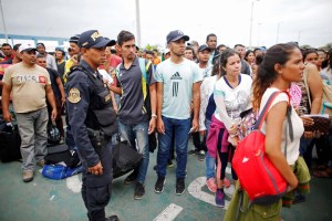 Funcionarios del régimen de Maduro entregarán prórrogas y pasaportes en Ecuador