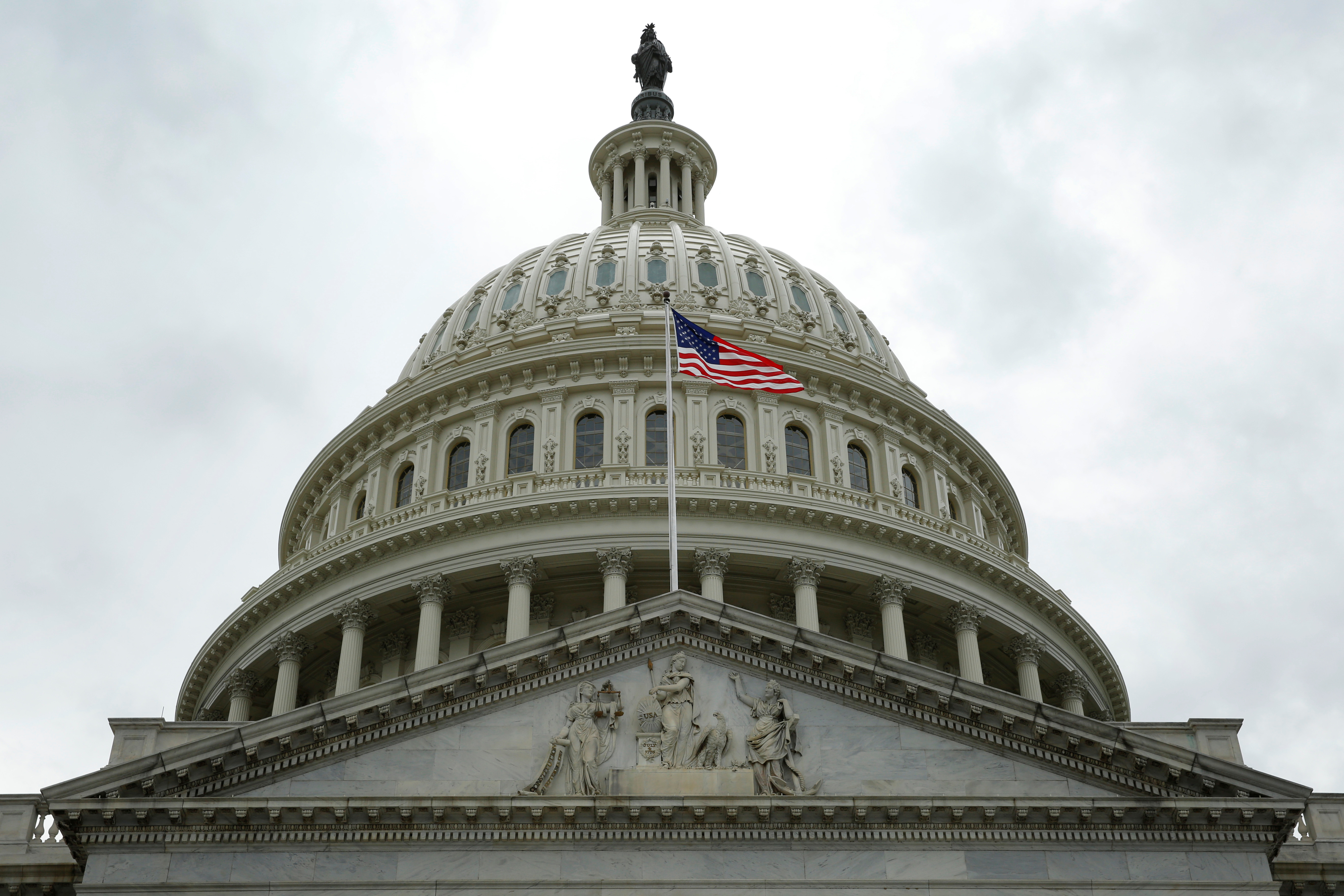 Congreso de EEUU retoma sesiones tras comicios con presupuesto y muro entre sus temas candentes