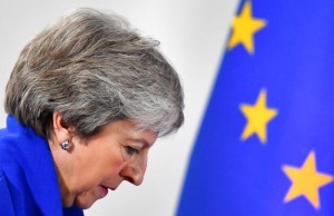 May busca aplazamiento de Brexit al 30 de junio con opción de extensión de 2 años