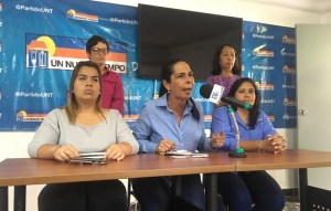 Marianella Anzola: Maduro habla de los derechos de las mujeres, pero solo para las cercanas a él