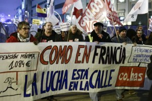 Miles de jubilados protestan por toda España por pensiones dignas (Video)