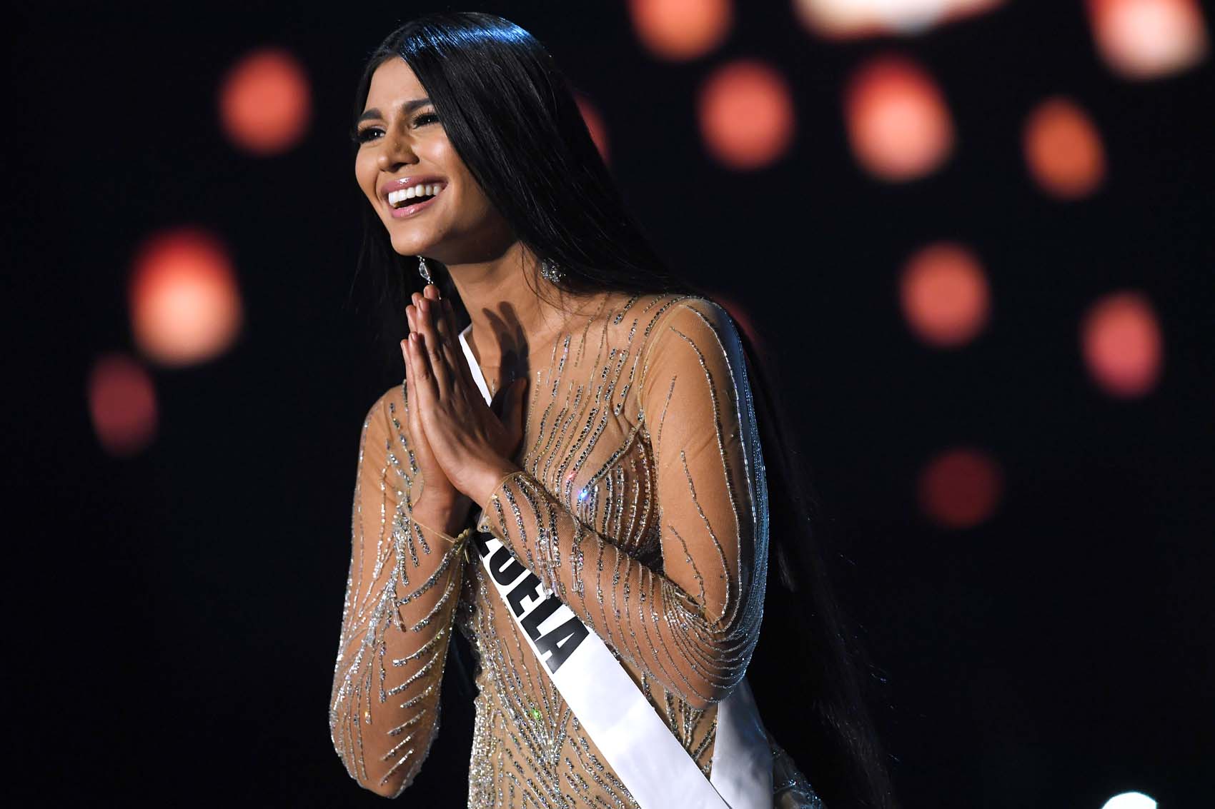 ¡Humildemente! Sthefany Gutiérrez se fue al barrio donde se creció para celebrar la navidad (FOTO)