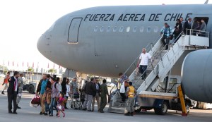 Llegaron a Santiago 156 chilenos que pidieron dejar Venezuela