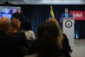 Maduro: Gobierno que se quiera ir con su embajador, se puede ir ya